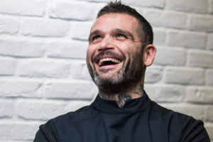 Διονύσης Αλέρτας | Η χιουμοριστική ανάρτηση για τα γενέθλια της ανιψιάς του