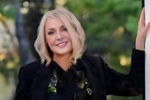 Ρούλα Κορομηλά: "Πριν χρόνια στη Μύκονο με φυγάδευσε για να αποφύγουμε τους παπαράτσι"