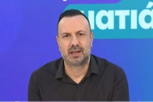 Ο πιο αδύναμος κρίκος | Η φωτογραφία του Τάσου Τρύφωνος από το νέο του πλατό στην ΕΡΤ