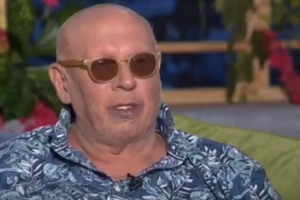 "Είχα πει στον Μίκη Θεοδωράκη να πάει στην απαίσια εξορία του στο Παρίσι"