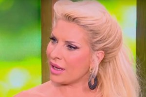 Ελένη Μενεγάκη: "Τελευταία ρίχνω κάτι ύπνους απίστευτους…μάλλον κάποιο βάρος έφυγε από το κεφάλι μου" - εικόνα 2