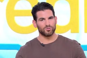 Ο Ετεοκλής Παύλου αποκάλυψε on air τον λόγο νοσηλείας της Ελένης Χατζίδου