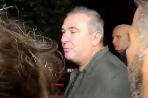 Πασχάλης: "Συγκινήθηκα όταν είδα τη Μαρινέλλα να πέφτει - Είναι μεγάλη τιμή να πέσεις πάνω στη σκηνή"