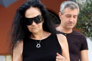 Ελένη Μενεγάκη: "Είναι πραγματικά τραγικό - Όταν μιλάμε για νέους ανθρώπους αισθάνομαι ιδιαίτερα άβολα" - εικόνα 2