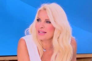 Η πρωινή ανάρτηση της Ελένης Μενεγάκη σχεδόν άβαφη