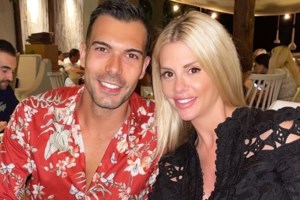 Η τρυφερή φωτογραφία του Κώστα Σλούκα με τον νεογέννητο γιο του