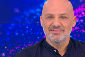 Ο Παπανώτας "αδειάζει" on air τον Μουτσινά - Σε αμηχανία η Τσιμτσιλή