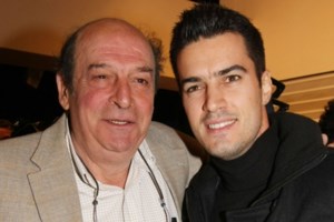 Η στιγμή που η Θεοφανία Παπαθωμά μαθαίνει on camera για τον θάνατο του Μανούσου Μανουσάκη - εικόνα 2