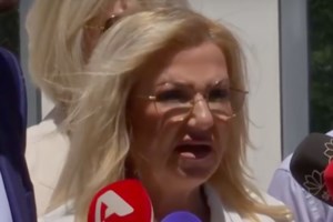 Συγκλονίζει ο Γιώργος Καλλιακμάνης για τη στιγμή που αντίκρισε νεκρό τον Γιώργο Καραϊβάζ στο πεζοδρόμιο