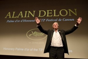 Η τελευταία φωτογραφία του Alain Delon τέσσερις μήνες πριν τον θάνατό του