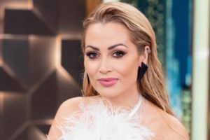 Ο Γιώργος Λιάγκας αιφνιδίασε την Ελένη Βουλγαράκη: "Είδες Ελένη μου, σιγά σιγά όλοι οι έρωτες βγαίνουν"