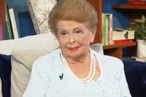 Σοκαρισμένος ο Γιώργος Λιάγκας με τον θάνατο της Βέφας Αλεξιάδου - Ξέσπασε σε κλάματα ο Αλέξανδρος Παπανδρέου