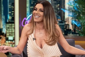 Αντέδρασε η Χριστίνα Κολέτσα σε ερώτηση δημοσιογράφου: "Να μη σε νοιάζει! - Δικαίωμά μου δεν είναι;"