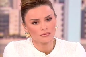 Γενέθλια για την Ελένη Τσολάκη - "Λύγισε" on air με τις ευχές της μητέρας της