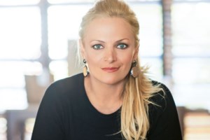 Η αντίδραση της Χριστίνας Λαμπίρη όταν τη ρώτησαν για τα αιχμηρά σχόλια του Νίκου Μουρατίδη