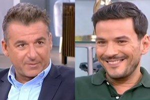 O Κώστας Τσουρός πήγε στο "Πρωινό" & ποζάρει στο γραφείο του στις ειδήσεις του ΑΝΤ1, μετά από 5 χρόνια!