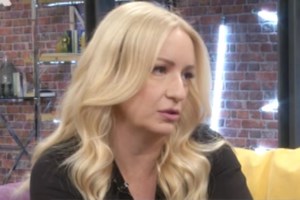 Η Αφροδίτη Γραμμέλη απαντά στα αιχμηρά σχόλια του Δημήτρη Παπανώτα