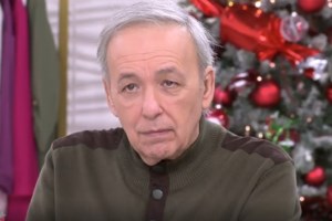 Η αιχμή του Ανδρέα Μικρούτσικου για πασίγνωστο τηλεοπτικό πρόσωπο: "Υπάρχουν παρουσιάστριες που με κάνουν και ντρέπομαι"