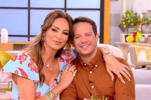 Οι αναποδιές της Μπέττυς Μαγγίρα λίγο πριν τις καλοκαιρινές της διακοπές: "Καλά με πάει τελευταία..."