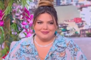 Δανάη Μπάρκα: "Πουθενά δεν με έπαιρνε η μαμά μου, μου ανοίγουν "τραύματα" που είχα κλείσει βαθιά μέσα μου" - εικόνα 2