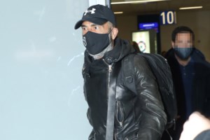 Έξαλλη η Κατερίνα Καραβάτου μετά την επίθεση σε ρεπόρτερ της εκπομπής της: "Το είδαμε αυτό τώρα;"