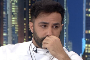 Ο Νίκος Αναγνωστόπουλος & η αποκάλυψη για τη σωματική κακοποίηση που δέχθηκε από σκηνοθέτη