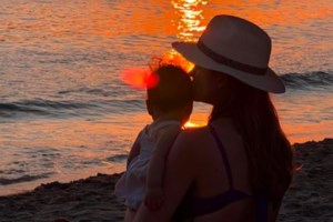 Η αντίδραση της Δανάης Μιχαλάκη όταν είδε τις ερωτικές σκηνές του Γιώργου Παπαγεωργίου στη "Μάγισσα" - εικόνα 2