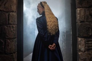 Αυτή είναι "Η Μάγισσα" του ΑΝΤ1 | Μάθε τα πάντα για την αινιγματική ηρωίδα της Έλλης Τρίγγου - εικόνα 2