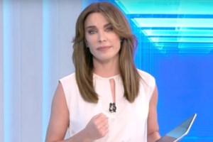 Η συγκίνηση της Τατιάνας Στεφανίδου και η έκπληξη των Μάνεση & Σρόιτερ στο φινάλε του T-live