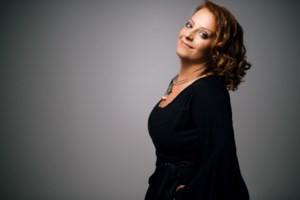 Ο Βαρουφάκης διώχνει τον Δήμο Μούτση από το ΜέΡΑ25 μετά την καταγγελία της Λυδίας Σέρβου