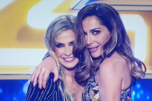 Δέσποινα Βανδή και Άννα Βίσση μαζί στη Θεσσαλονίκη! Δείτε στιγμές από την εκρηκτική τους εμφάνιση σε νυχτερινό μαγαζί της συμπρωτεύουσας