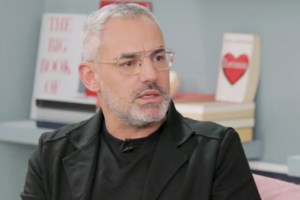 Ο Γιάννης Ζουγανέλης ξεκαθαρίζει τον λόγο που ο Νίκος Συρίγος στήριξε τον Γιώργο Νταλάρα - εικόνα 2