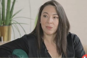 Η αποκάλυψη της Αλίκης Κατσαβού για την προσωπική της ζωή, πέντε χρόνια μετά τον θάνατο του Κώστα Βουτσά