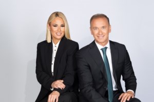 Ντόρα Κουτροκόη: "Οι γυναίκες της ενημέρωσης, συγγνώμη Κατερίνα μου, είναι πιο ωραίες από τις γυναίκες της ψυχαγωγίας" - εικόνα 2