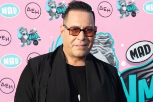 Το Survivor  πήγε στα MAD VMA - Το τρολάρισμα του Γιώργου Λιανού στον Dj Valentino