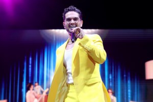 Η ζωή του Στέλιου Καζαντζίδη γίνεται κινηματογραφική ταινία και δε φαντάζεσαι ποιος θα τον υποδυθεί - εικόνα 2