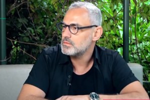 Ελεωνόρα Ζουγανέλη & Νίκος Συρίγος μαζί στην Αστυπάλαια! Το φωτογραφικό άλμπουμ των διακοπών τους