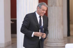 Το αποκαλυπτικό "ατύχημα" της Ανθής Βούλγαρη στην πρεμιέρα της εκπομπής "Κοινωνία Ώρα Mega" - εικόνα 2