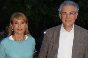 Μάρα Ζαχαρέα: Είχε μια ερωτική απογοήτευση τότε - Της λέω "εγώ θα τον παντρευτώ" - εικόνα 2