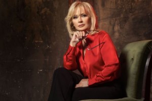 Στην κορυφή της τηλεθέασης η Αγγελική Νικολούλη - εικόνα 2