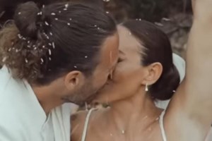 Η Ευρυδίκη Βαλαβάνη αποκάλυψε τους κουμπάρους στον γάμο της με τον Γρηγόρη Μόργκαν