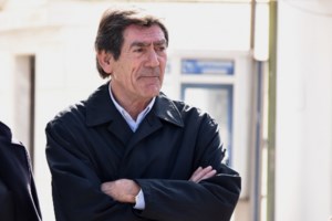 Το τελευταίο αντίο στον Νίκο Σαργκάνη | Συντετριμμένη η κόρη του, Μιρέλλα Σαργκάνη