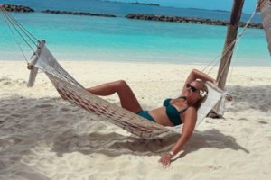 Η Έλενα Ασημακοπούλου στις Μαλδίβες - Οι εντυπωσιακές φωτογραφίες από τα ταξίδι της