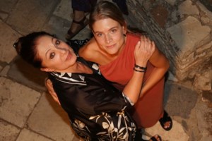 Η Δανάη Μιχαλάκη για γυμναστική μαζί με την κόρη της - εικόνα 2