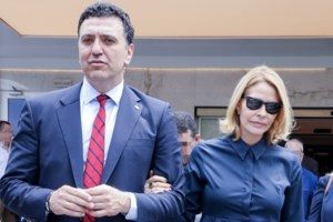 Νίκος Μάνεσης: "Το βράδυ θα ακούμε αναλύσεις των οπισθίων πως η νεολαία δεν πήγε να ψηφίσει"