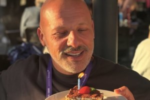 Αυτό είναι το νέο επαγγελματικό βήμα του Νίκου Μουτσινά