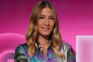 Η αντίδραση της Βίκυς Καγιά σε ερώτηση για τον Γιώργο Καράβα: "Καλύτερα ρώτα τους ίδιους" - εικόνα 2