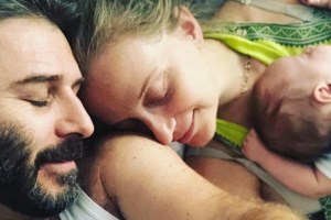 Αλέξανδρος Μπουρδούμης – Λένα Δροσάκη: Δείτε φωτογραφίες από το πρώτο πάρτι γενεθλίων του γιού τους!