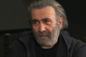 Γιώργος Λιάγκας για Λάκη Λαζόπουλο: "Επειδή είπες κάτι για "τηλεβιαστές", στο σπίτι του κρεμασμένου μιλάμε για σκοινί Λάκη;"