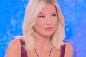 Φαίη Σκορδά: "Μας κοροϊδεύουν μες στα μούτρα μας"